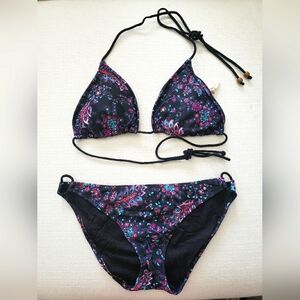 SOLD!! American Eagle Outfitters Women's Bikini Medium